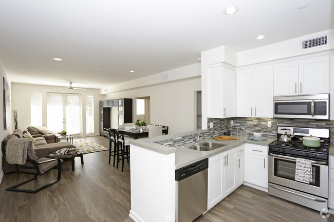 Courtyard at Ventura Canyon - Courtyard at Ventura Canyon Apartments