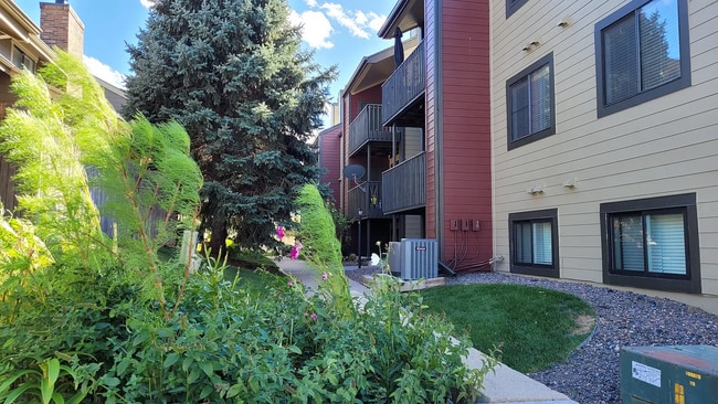 Building Photo - 10890 W Evans Ave Unit 2E