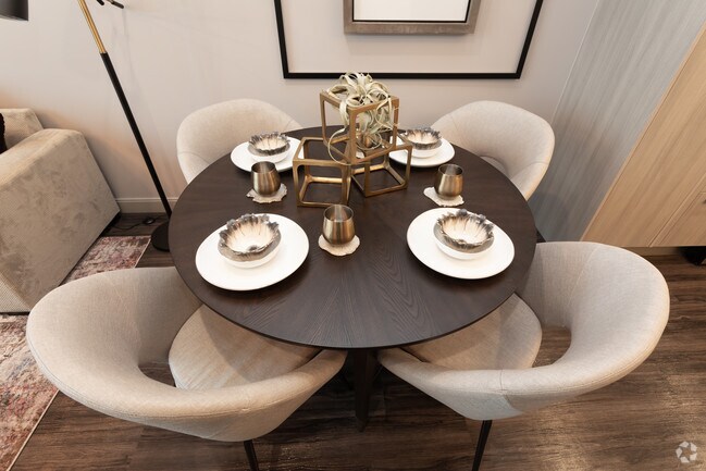 2BR, 2BA - 1,092 SF -B5