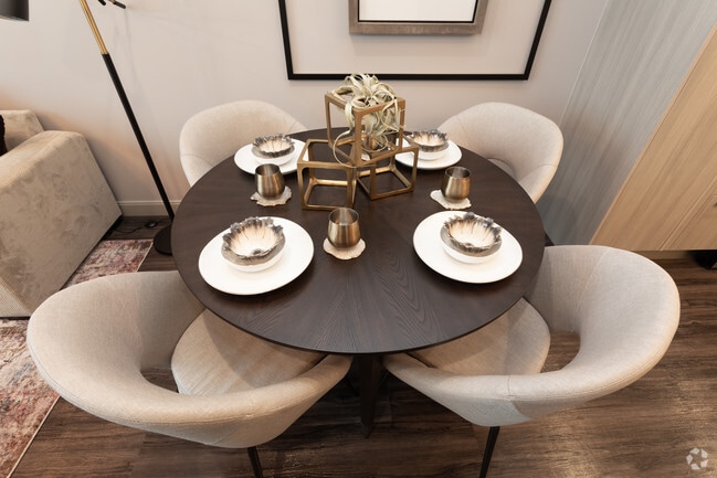 2BR, 2BA - 1,092 SF -B5 - Lumen