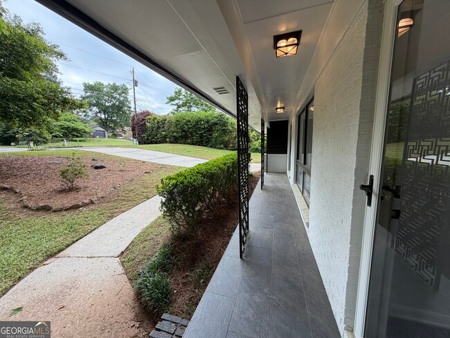 Photo - 2636 Whiteleigh Ct NE