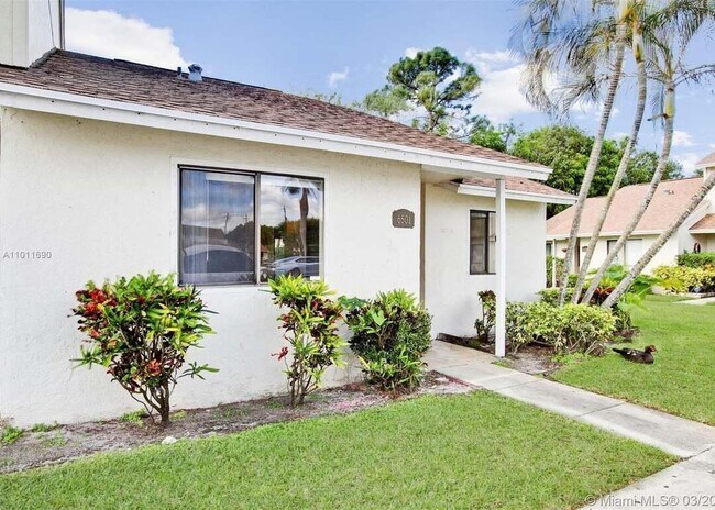 Photo - 6508 Dockside Cir