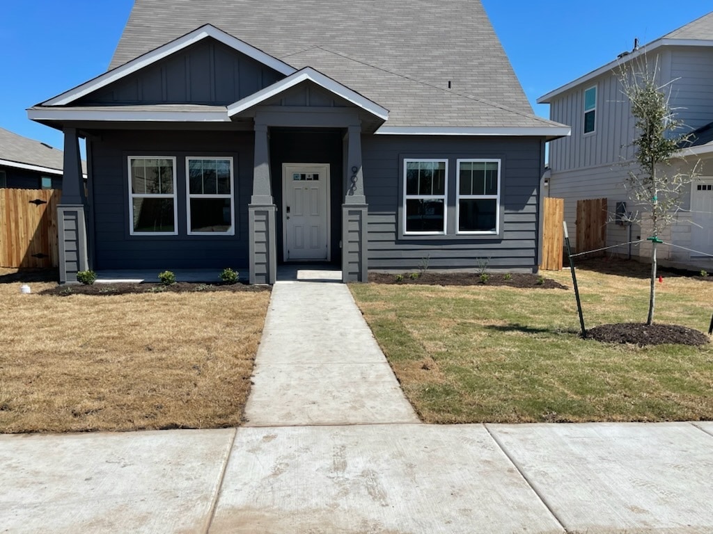 Photo - 908 Main St