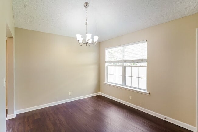 Photo - 7128 Legacy Dr