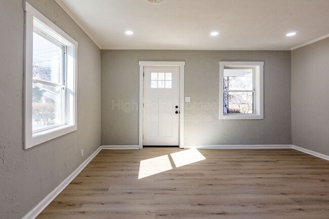 Photo - 3312 Tarlton Ave