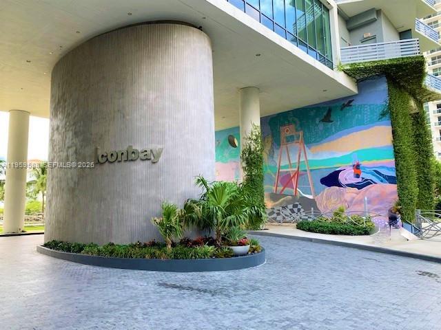 Building Photo - 460 NE 28th St Unit 3307