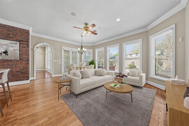 Photo - 13714 Gainesway Dr