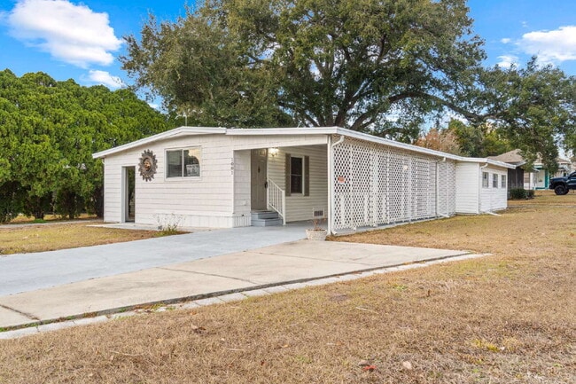 Photo - 2BR/2BA Manufactured Home in The Villages