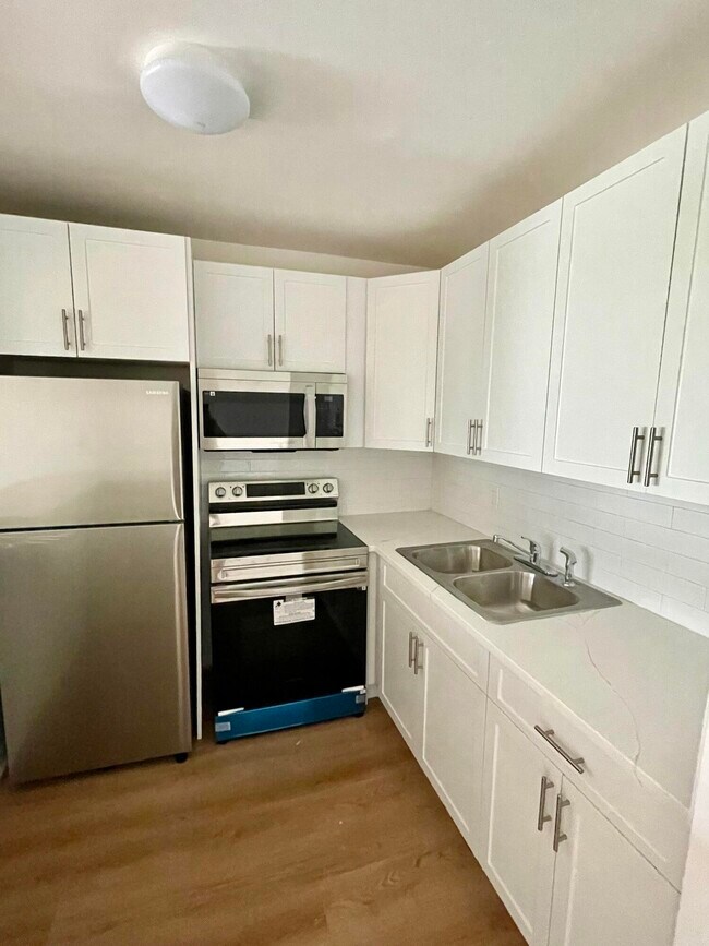 203 Easthampton I
