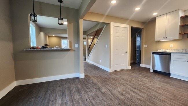 Photo - Beautifully Renovated Farmhouse for Lease