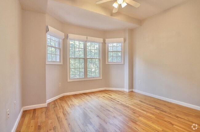 Building Photo - 205-207 Madison St Rental