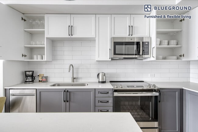 Photo - 419 SE 2nd St Unit FL4-ID10