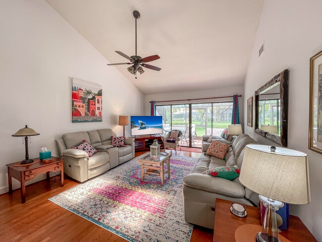 Photo - 56 Edinburgh Dr