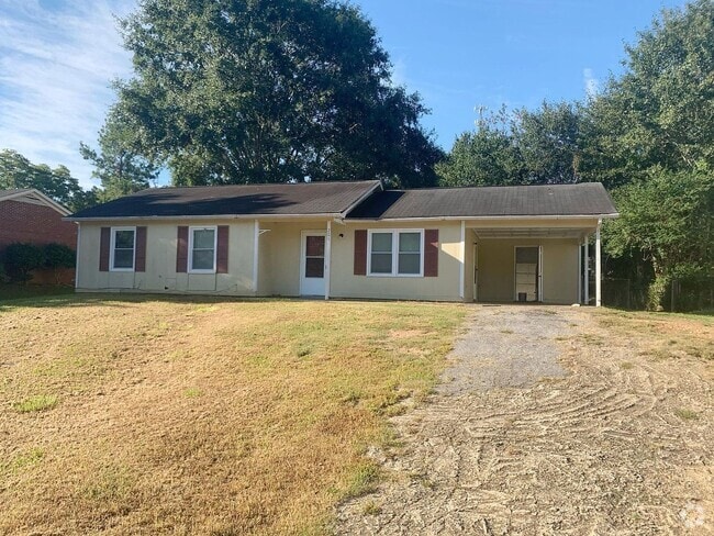 Building Photo - UPDATED 3 bedroom Rental
