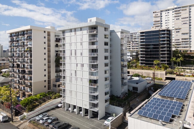 Photo - Crown Thurston Apartments