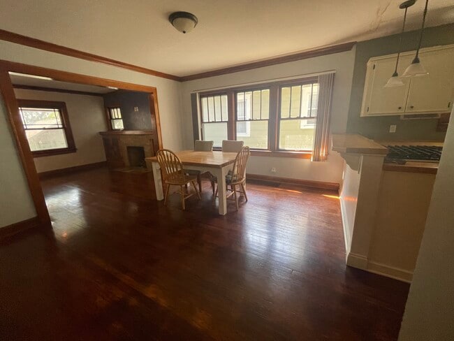 Photo - 4528 Terrace St