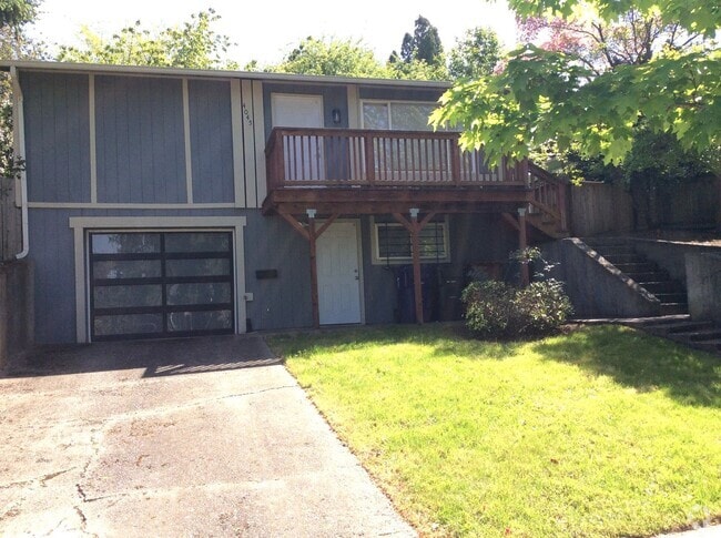 Building Photo - Lovely 3 Bdrm+ -  2 story home in Tacoma! ...