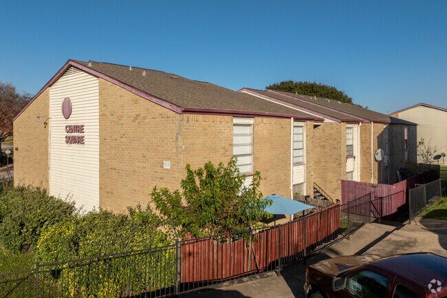 Photo - Centre Square Apartments