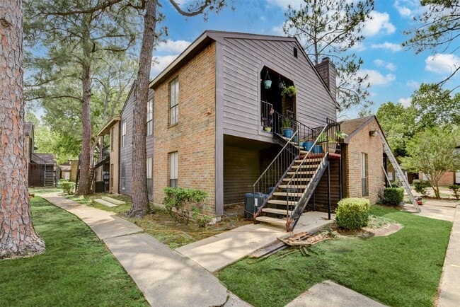 Photo - 7200 W T C Jester Blvd Unidad 904