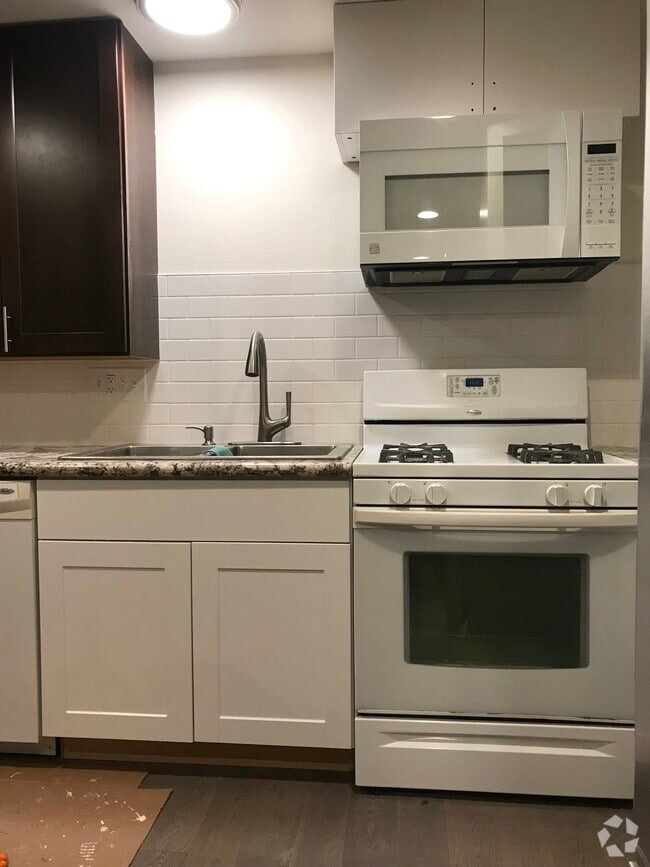 Building Photo - 3412 177th Pl SW Unit B Rental