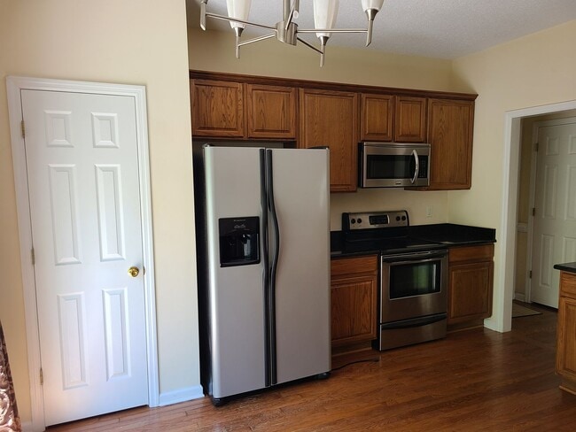 Photo - Unfurnished 3 Bedroom 2 bath home in Sneads Ferry - Creeks Edge Community