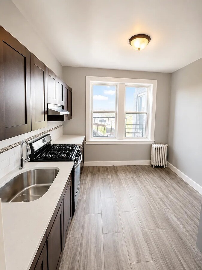 Photo - 15 Goldsmith Ave Unit 3