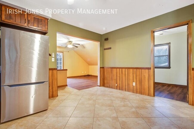 Photo - 479 Lake Ave Unit Apt. 2