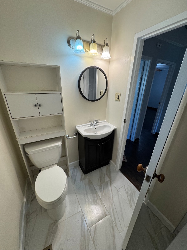 Photo - 437 Navajo St