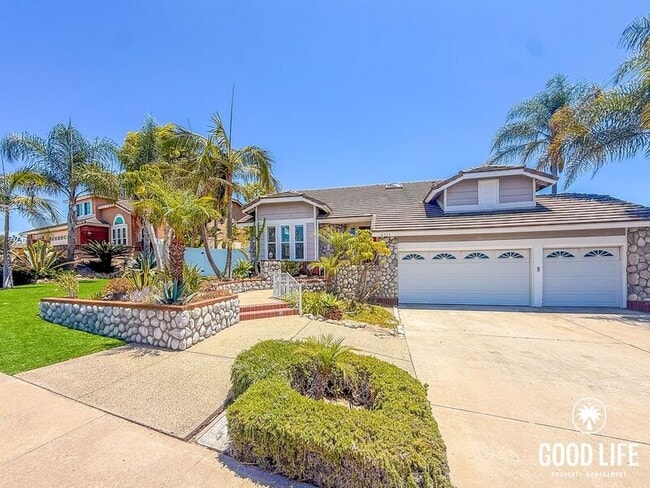 Building Photo - 11775 Scripps Lake Dr