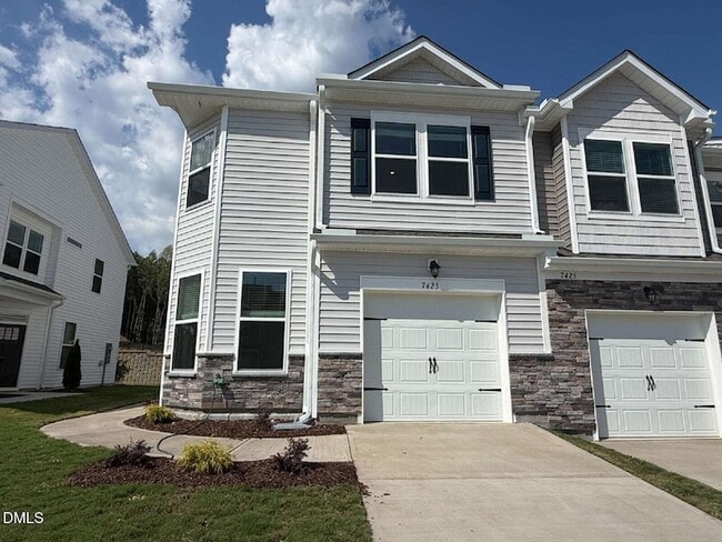 Building Photo - 7423 Bourbon Briar Dr
