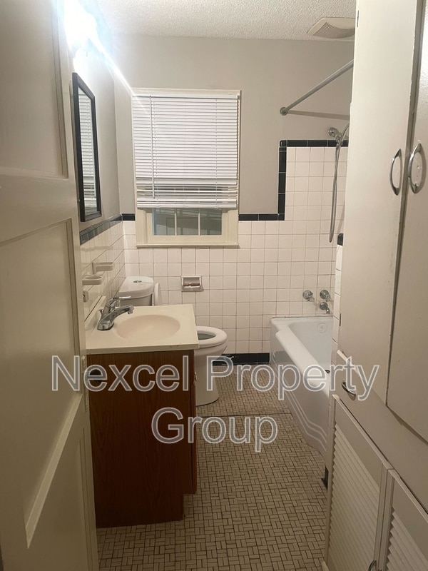 Photo - 4 N Holmes St