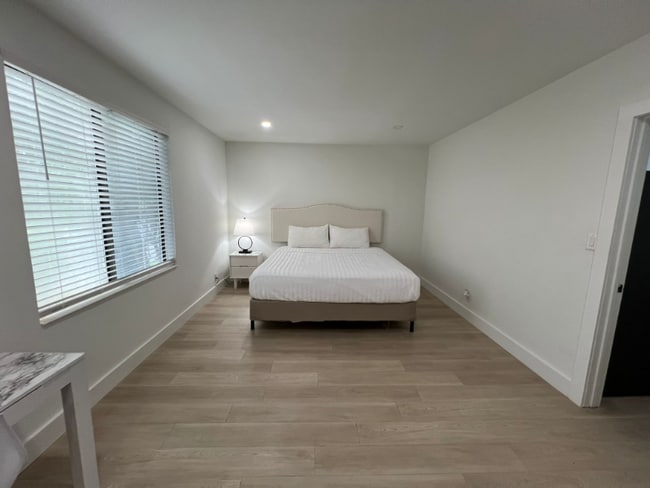 Photo - 407 71st Ave N Unidad 1