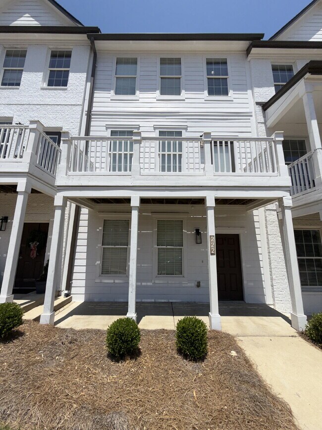 Photo - 222 Town Center Dr