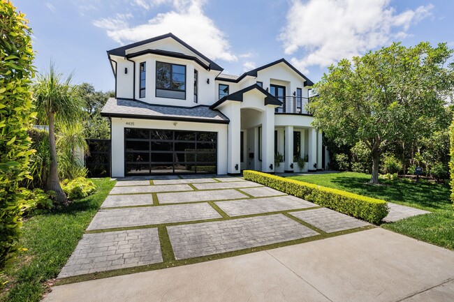 Building Photo - 4435 Camellia Ave