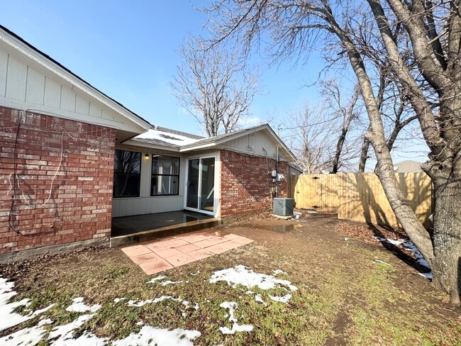 Photo - 339 NW 119th St