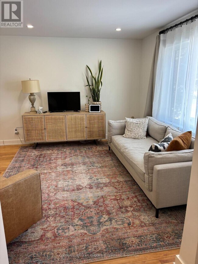 Photo - 191 Springfield Rd