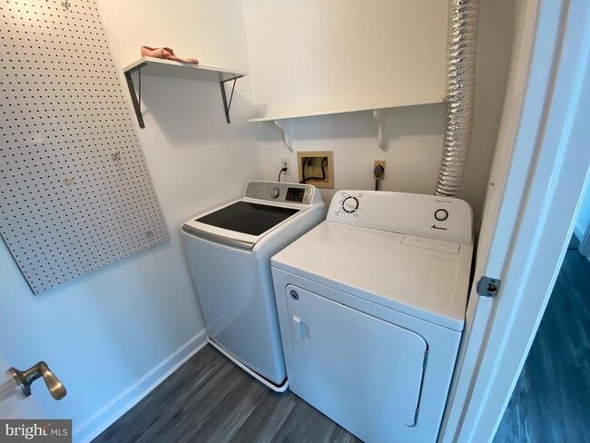 Photo - 3500 Lochearn Ct Unidad K