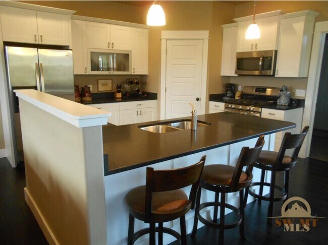 Photo - 6089 Blackwood Rd