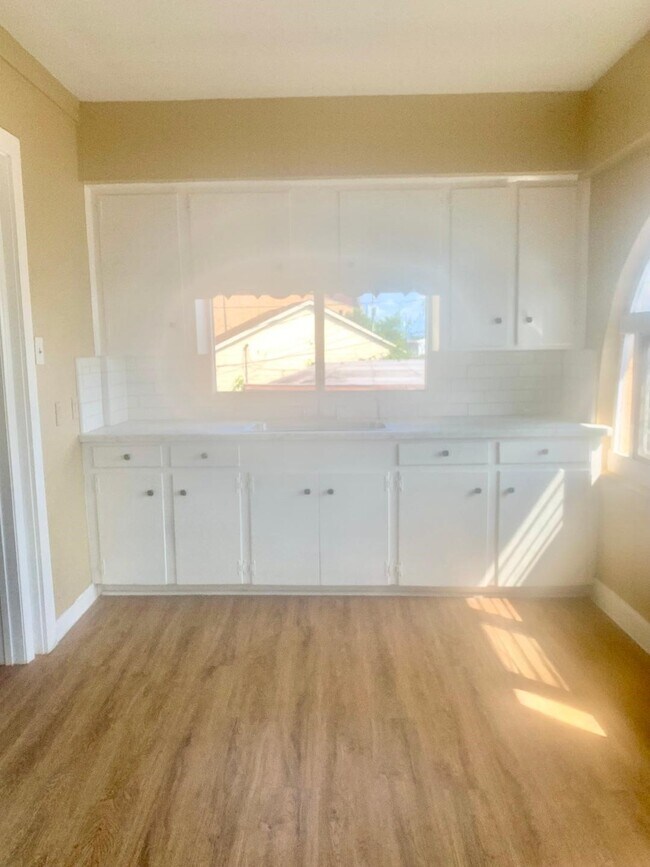 Photo - 2317 Wilshire St
