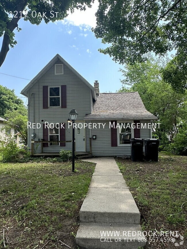 Building Photo - 1217 Oak St Rental