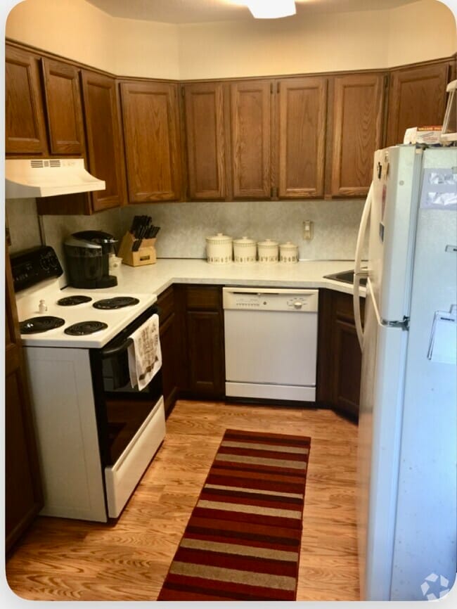 Building Photo - 111 Arlington Rd Rental