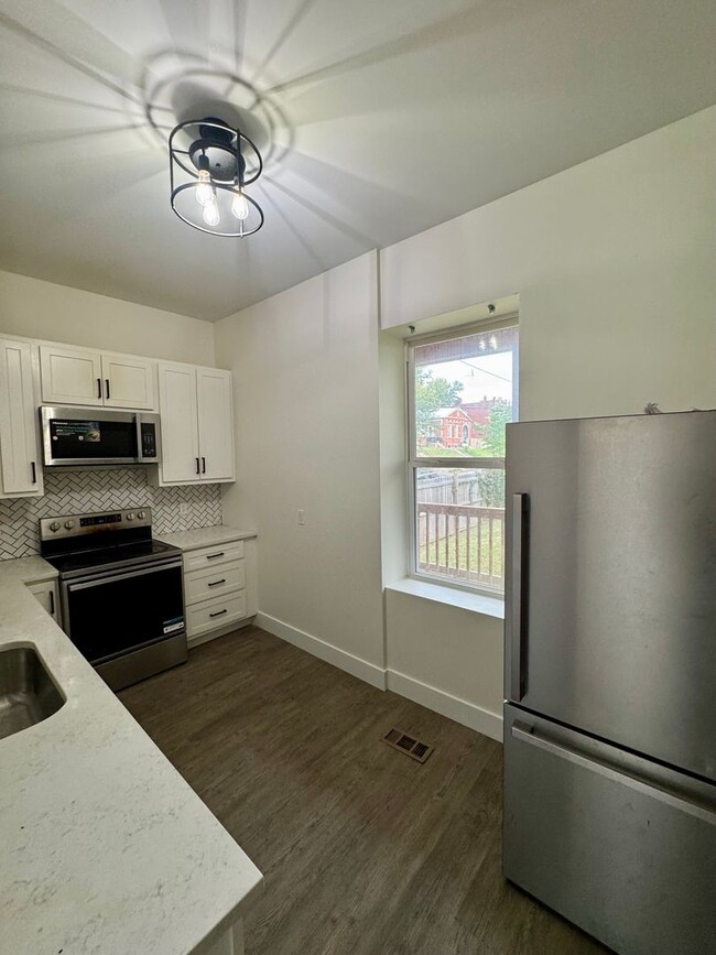 3457 Miami St Unit 2