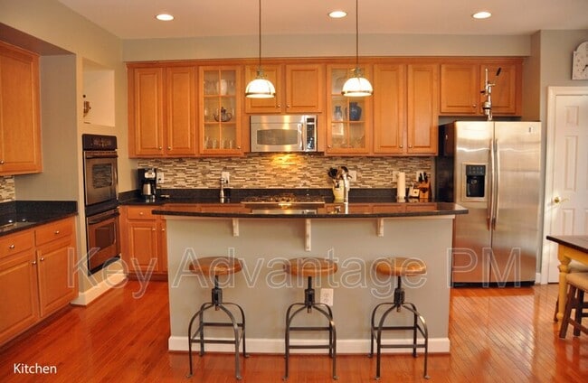 Photo - 761 Vestal St