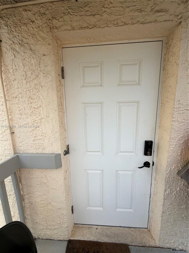 Photo - 2160 SW 17th St Unit 2162