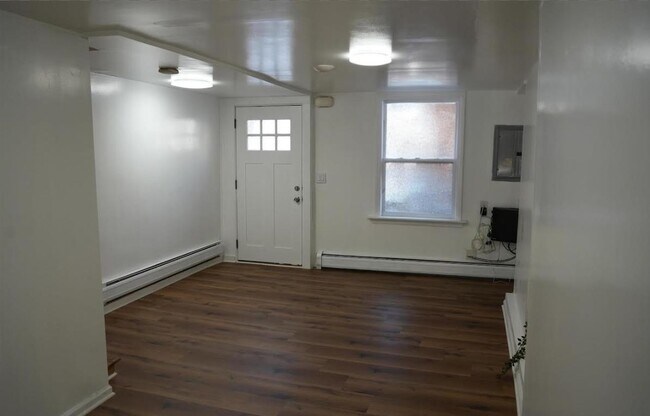 Photo - 40 Van Reypen St