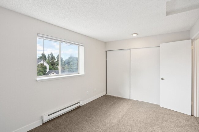 Hillview Apartments