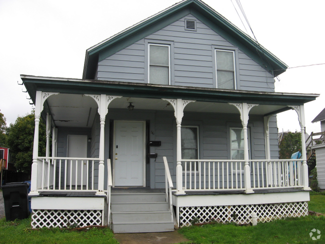 Building Photo - 37 Maple Ave Rental