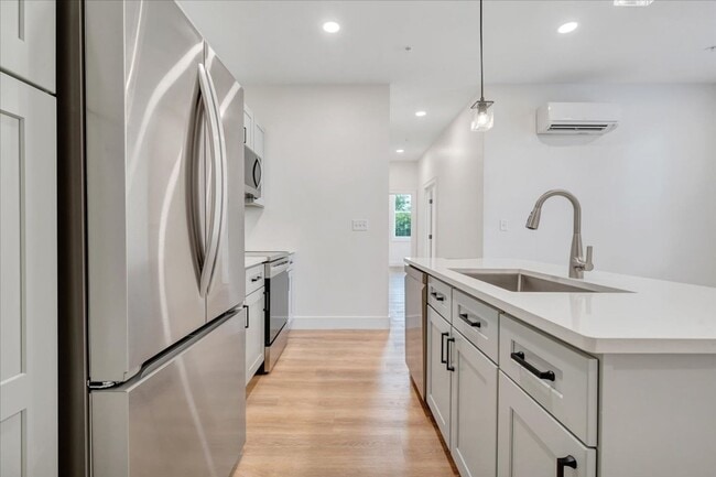 528 E Cleveland Ave Unit 7
