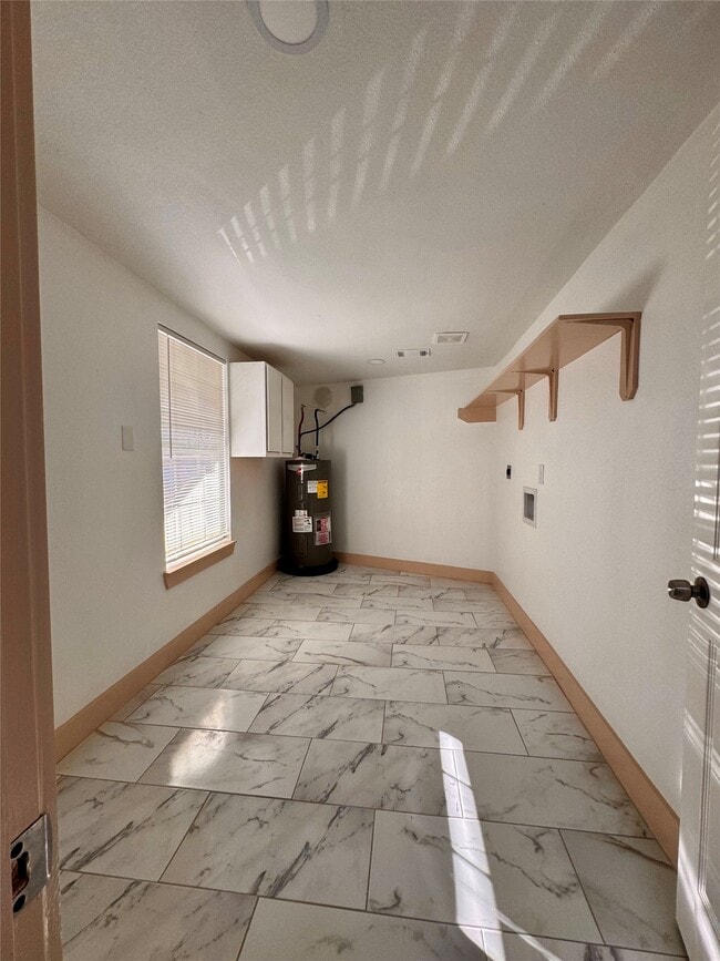 Photo - 4613 Dewberry St