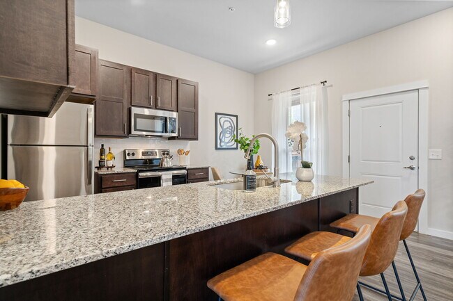 Breeze - 1 Bed / 1 Bath - 682 Sq.Ft. - Synergy at the Meadows